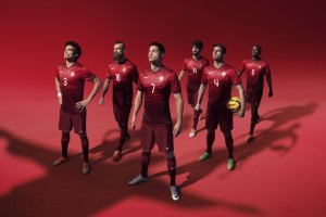 开云体育登录-阿克，当枫叶防线遇上蓝黑闪电，攻防转换的艺术革命