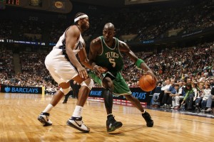 开云体育世界杯-巴黎对阵中国，阿什拉夫如何成为攻防转换的战术支点