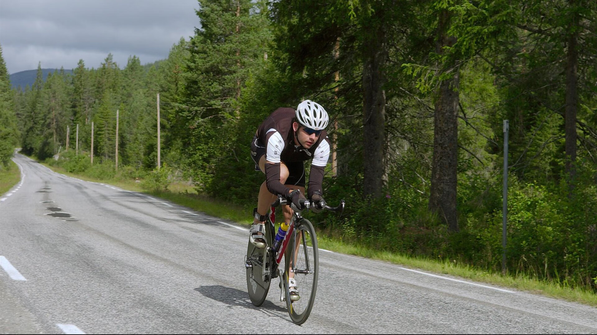 东决硝烟未散，巴拉圭淘汰赛过关曼城？一场跨越时空的体育迷思