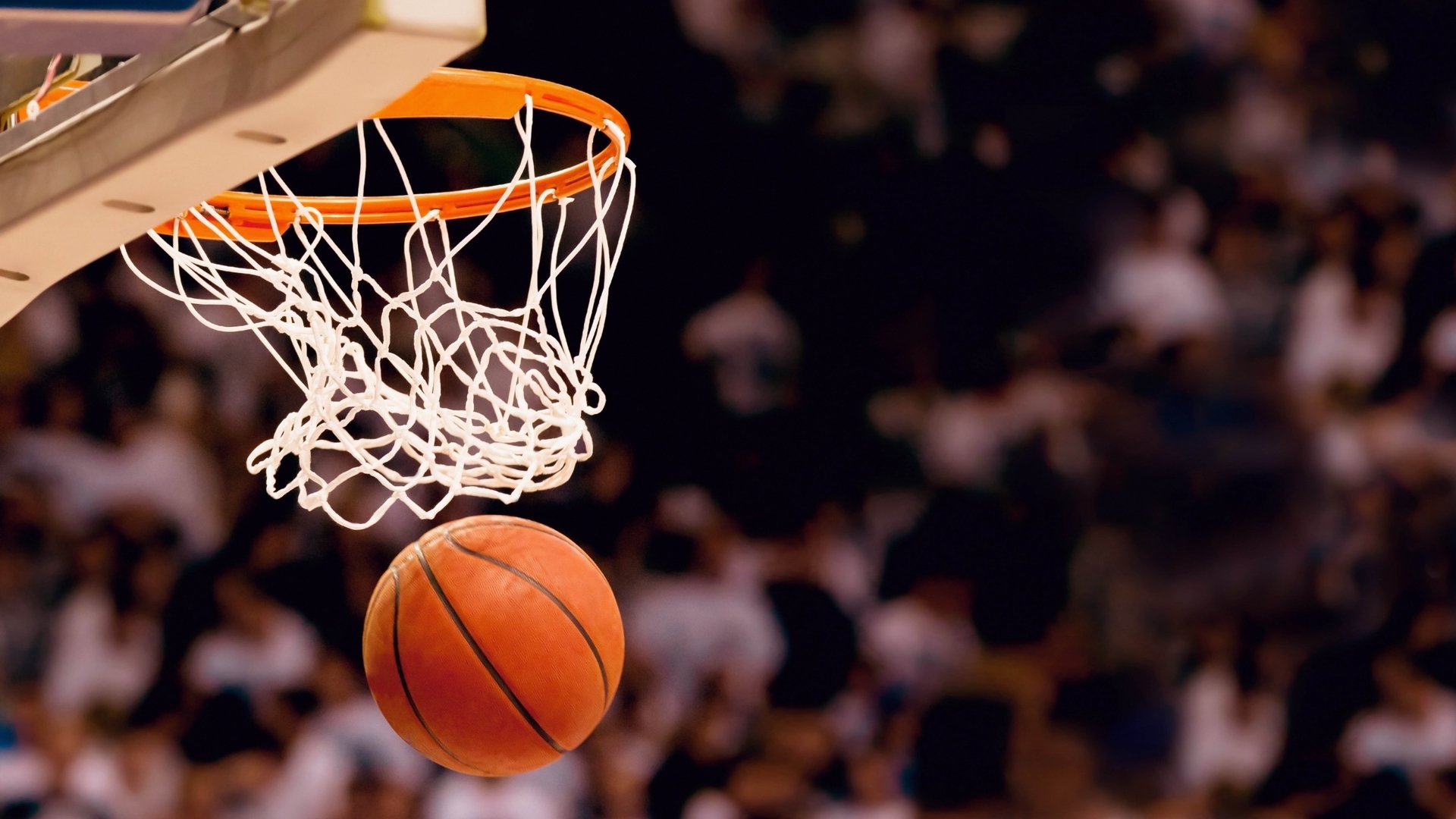 蓝衣军团的钢铁意志，2026世界杯C组，意大利逆转瑞士，格列兹曼完成致命一击